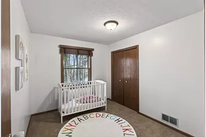 7050 43rd Street N, Oakdale, MN 55128 - Photo 17