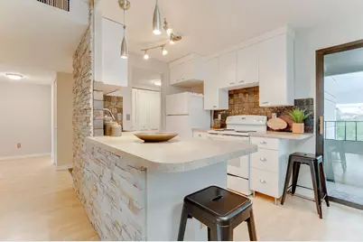 1920 S 1st Street #304, Minneapolis, MN 55454 - Photo 11