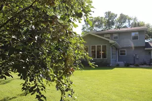 20762 468th Ave, Morris, MN 56267 - Photo 19