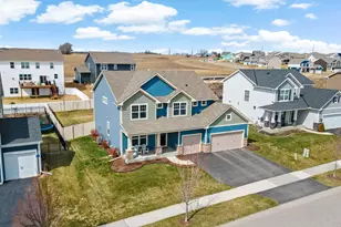 3894 Carver Path, Chaska, MN 55318 - Photo 35