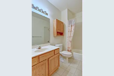 9225 Medicine Lake Road #105B, Golden Valley, MN 55427 - Photo 9