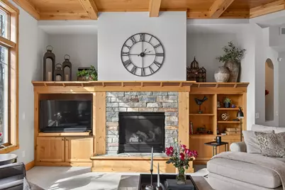 23400 Woodland Ridge Drive, Lakeville, MN 55044 - Photo 9