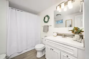 973 Jessamine Ave E, Saint Paul, MN 55106 - Photo 9