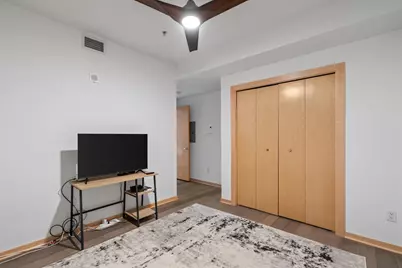 215 10th Avenue S #703, Minneapolis, MN 55415 - Photo 19