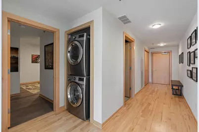 215 10th Avenue S #703, Minneapolis, MN 55415 - Photo 17