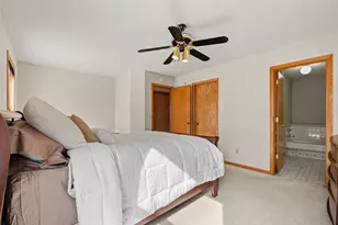 8136 Dakota Ln, Chanhassen, MN 55317 - Photo 15