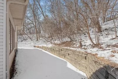 8136 Dakota Lane, Chanhassen, MN 55317 - Photo 25