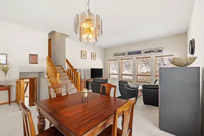 8136 Dakota Lane, Chanhassen, MN 55317 - Photo 7