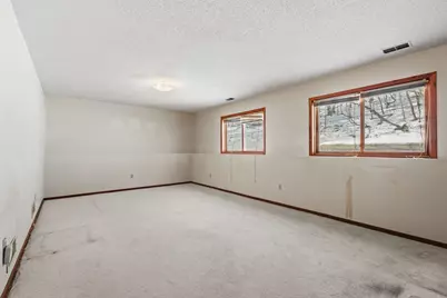 8136 Dakota Lane, Chanhassen, MN 55317 - Photo 21