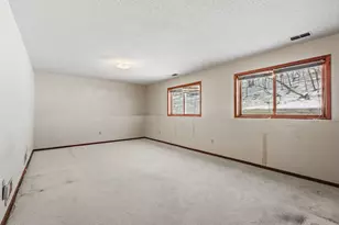 8136 Dakota Ln, Chanhassen, MN 55317 - Photo 21