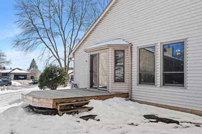 8136 Dakota Lane, Chanhassen, MN 55317 - Photo 3