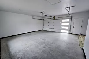 406 8th Ave SW, Pipestone, MN 56164 - Photo 3