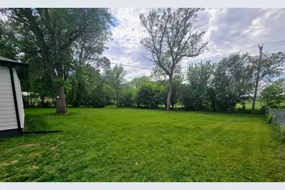 406 8th Avenue SW, Pipestone, MN 56164 - Photo 57