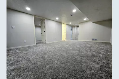 406 8th Avenue SW, Pipestone, MN 56164 - Photo 37