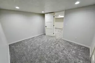 406 8th Ave SW, Pipestone, MN 56164 - Photo 39