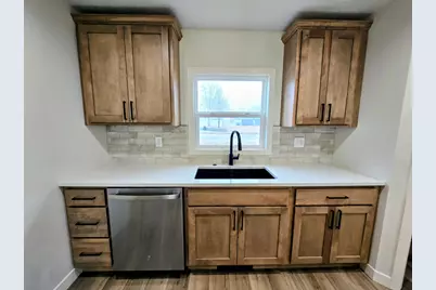 406 8th Avenue SW, Pipestone, MN 56164 - Photo 9