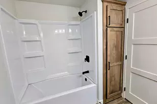 406 8th Ave SW, Pipestone, MN 56164 - Photo 21