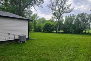 406 8th Ave SW, Pipestone, MN 56164 - Photo 53