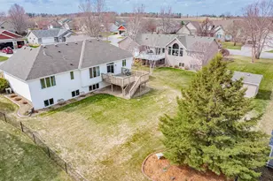 1874 Tierney Dr, Hastings, MN 55033 - Photo 9