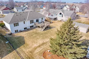 1874 Tierney Dr, Hastings, MN 55033 - Photo 9