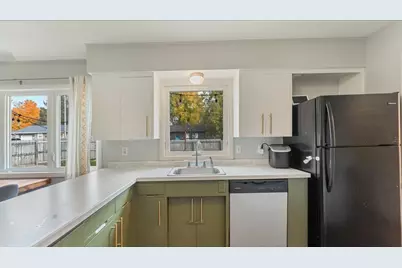 228 Terrace Drive SW, Willmar, MN 56201 - Photo 9