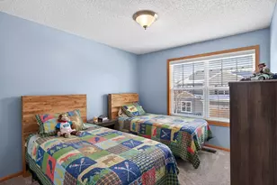 1845 Columbia Ln, Chanhassen, MN 55317 - Photo 15
