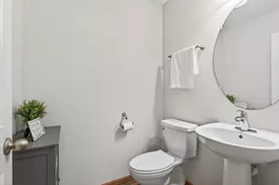 1845 Columbia Ln, Chanhassen, MN 55317 - Photo 9