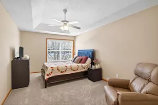 1845 Columbia Ln, Chanhassen, MN 55317 - Photo 11