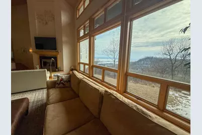 46180 Oak Hill Drive, La Crescent, MN 55947 - Photo 9