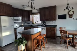 407 Suncrest Dr, Avon, MN 56310 - Photo 3