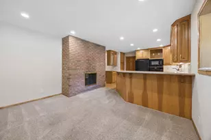 443 Salem Pl, Mahtomedi, MN 55115 - Photo 11