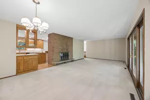443 Salem Pl, Mahtomedi, MN 55115 - Photo 13