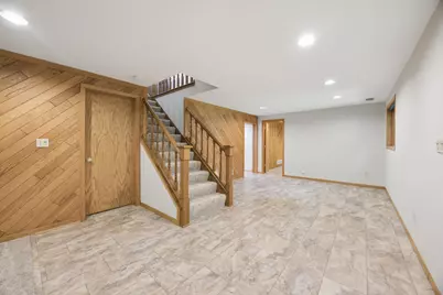 443 Salem Place, Mahtomedi, MN 55115 - Photo 33