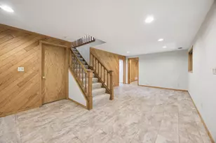 443 Salem Pl, Mahtomedi, MN 55115 - Photo 33