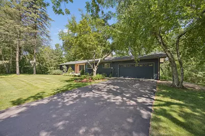 443 Salem Place, Mahtomedi, MN 55115 - Photo 3