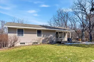 1850 Briarwood Ave, Mahtomedi, MN 55115 - Photo 3