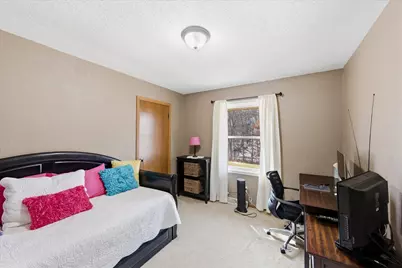 1850 Briarwood Avenue, Mahtomedi, MN 55115 - Photo 23