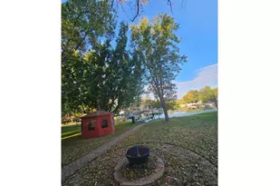 902 Marion St, Waterville, MN 56096 - Photo 11