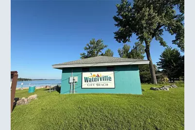 902 Marion Street, Waterville, MN 56096 - Photo 15