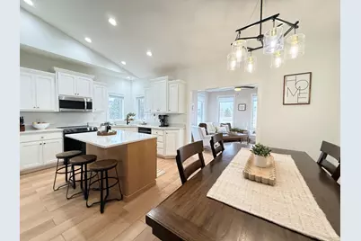 707 43rd Avenue S, Moorhead, MN 56560 - Photo 3