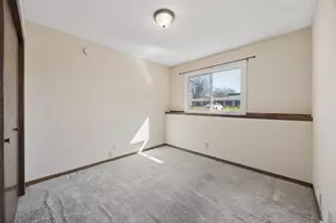 9720 Pleasant Ave S, Bloomington, MN 55420 - Photo 15