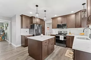 6364 Sunset Hill Pl NW, Rochester, MN 55901 - Photo 9
