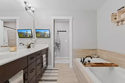 6364 Sunset Hill Place NW, Rochester, MN 55901 - Photo 19