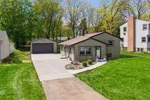 2590 Arbor Dr, White Bear Lake, MN 55110 - Photo 5