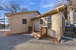 3100 Noble Ave N, Golden Valley, MN 55422 - Photo 25