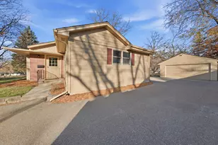 3100 Noble Ave N, Golden Valley, MN 55422 - Photo 9
