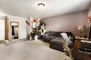 3716 Gershwin Ln N, Oakdale, MN 55128 - Photo 5