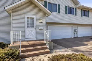 3716 Gershwin Ln N, Oakdale, MN 55128 - Photo 3