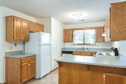 7630 13th Street N, Oakdale, MN 55128 - Photo 5