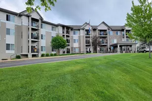 2301 10th St NW, Austin, MN 55912 - Photo 1